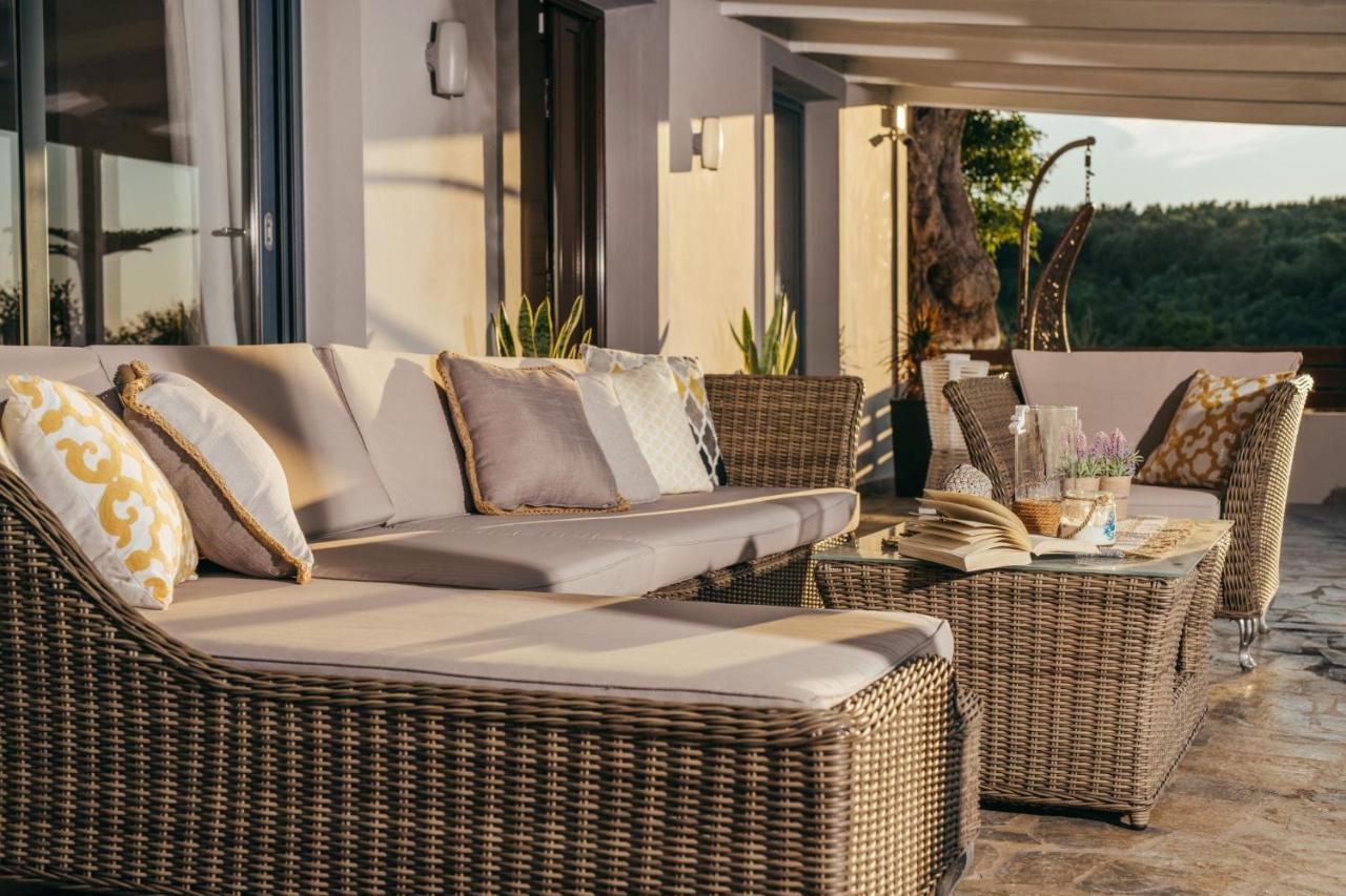 Villa Venia - Cozy Escape With Scenic Sew View, By Zantewize تراغاكي المظهر الخارجي الصورة